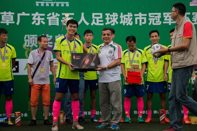 1:1！南通队程鑫进球，扳平比分！